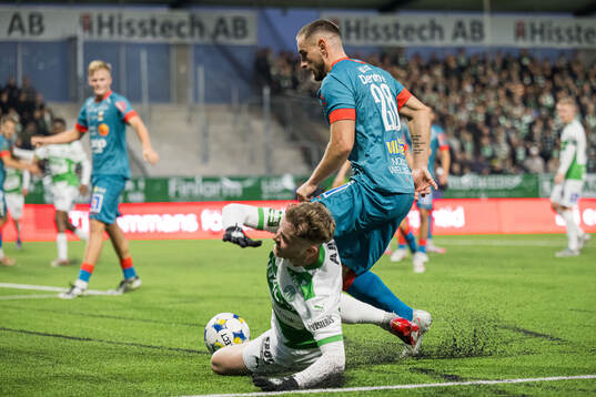Västerås Victor Wernersson och Varbergs Erion Sadiku