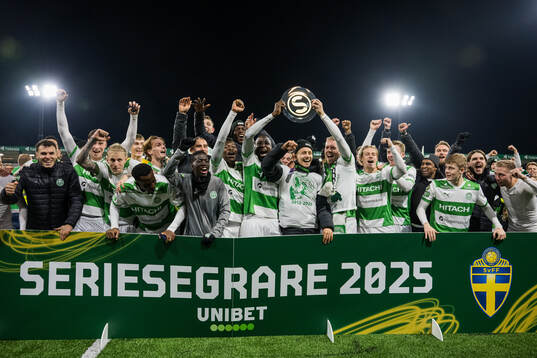 Bläddra bland fler bilder av Fotboll, Superettan, Västerås - Varberg
