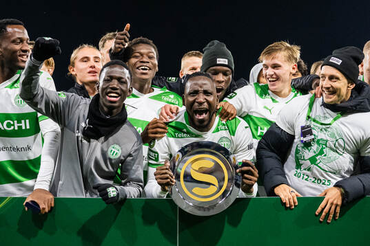 Västerås Frederic Nsabiyumva jublar