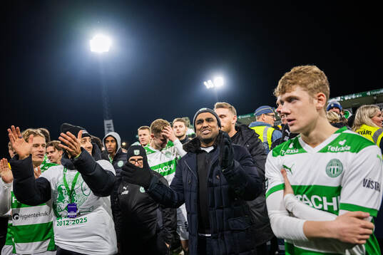 Västerås tränare Kalle Karlsson jublar