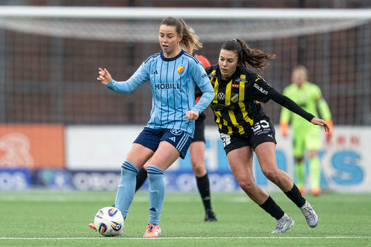 Djurgårdens Elsa Pelgander och Häckens Helena Sampaio