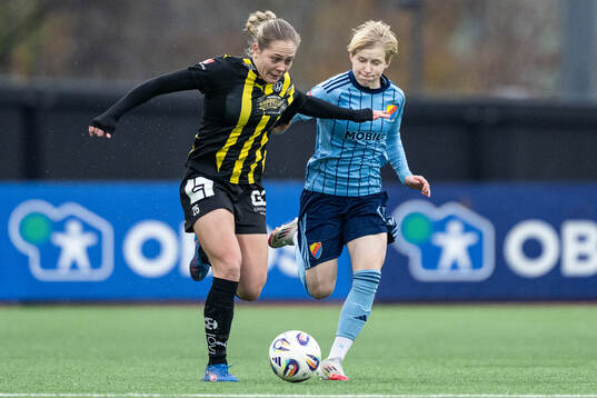 Häckens Alice Bergström och Djurgårdens Olivia Ulenius