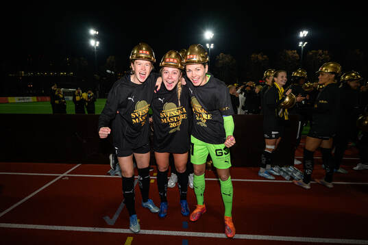 Häckens Emma Östlund, Alice Bergström och målvakt