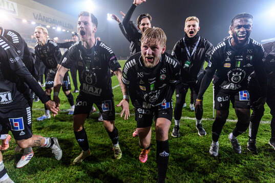 Örebros Karl Holmberg jublar