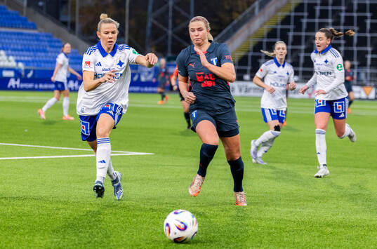 IFK Norrköpings Jessica Wik och Malmö FFs Ellen Löfqvist