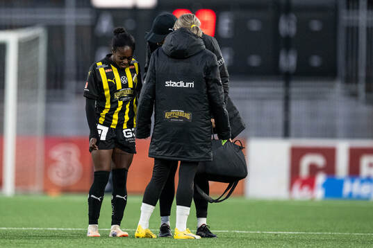 Häckens Monica Jusu Bah har ont