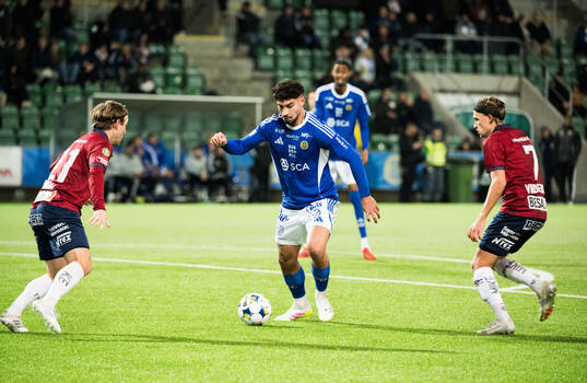 GIF Sundsvalls Carlos Martinez Ruiz och Örgrytes Charlie