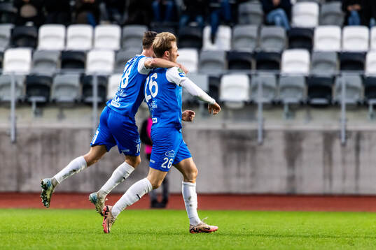 Oddevolds Gabriel Sandberg har gjort 1-1 och jublar