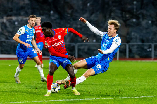 Helsingborgs Samuel Asoma och Oddevolds Gabriel Sandberg