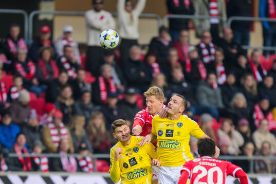 Kalmars Lars Sætra och Falkenbergs Viktor Ekblom