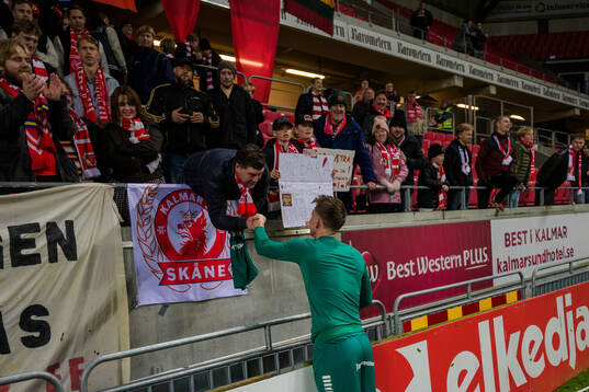 Kalmars målvakt Jakob Kindberg jublar