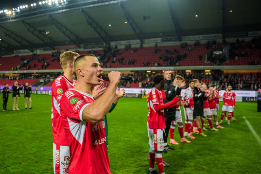 Bläddra bland fler bilder av Fotboll, Superettan, Kalmar - Falkenberg