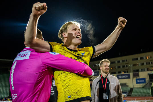 Håkon Holmefjord Lorentzen of Start celebrates promotion