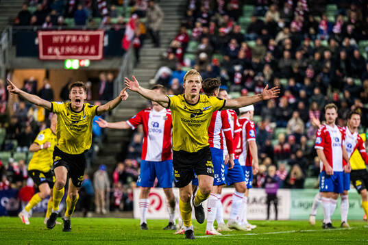Håkon Holmefjord Lorentzen of Start celebrates