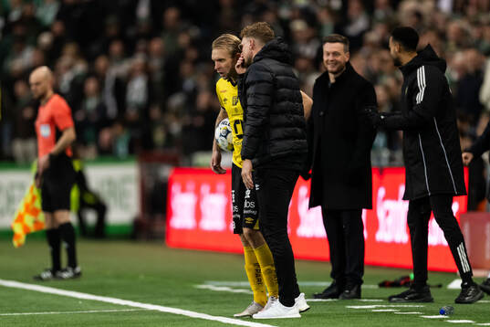 Elfsborgs Johan Larsson och tränare Oscar Hiljemark