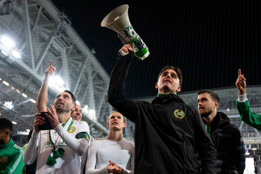 Hammarbys Adrian Lahdo jublar