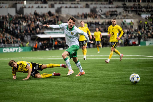 Elfsborgs Simon Hedlund och Hammarbys Noah Persson