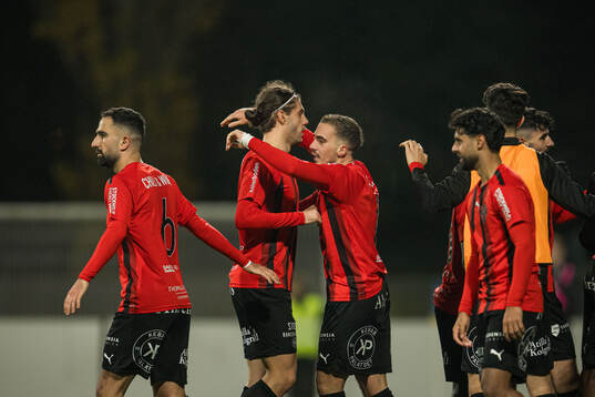 Nordic United FCs Lorent Mehmeti jublar