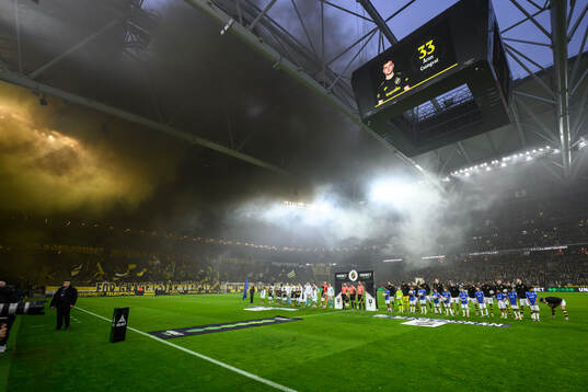 AIKs och Halmstads spelare
