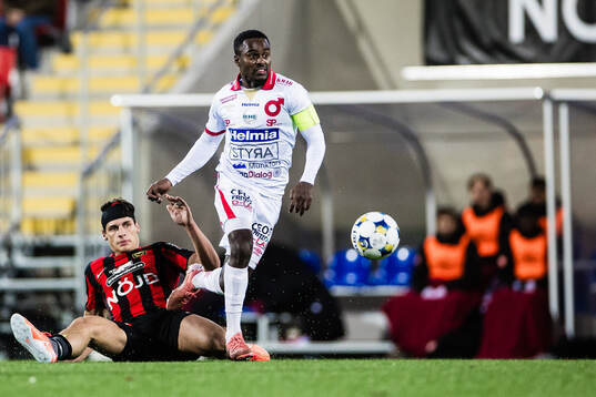 Brommapojkarnas Kevin Ackermann och Degerfors Nahom Netabay