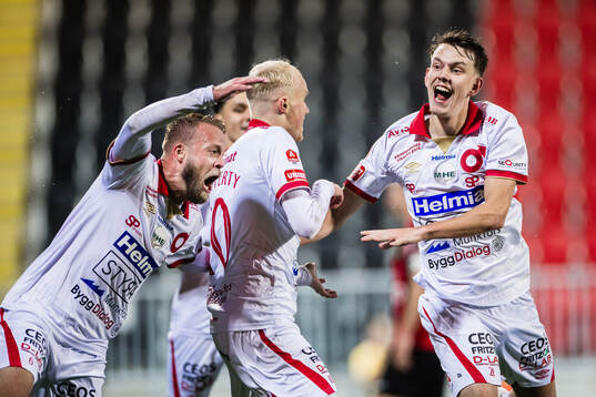 Degerfors Daniel Sundgren,Marcus Rafferty och Kazper