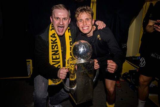 Mjällbys chefsscout Arvid Franzén och Ludwig Malachowski