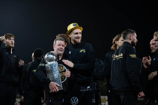 Mjällbys tränare Anders Torstensson och målvakt Noel