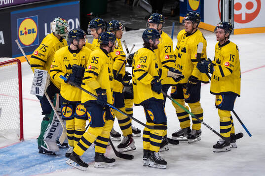 Players of Sweden celebrate