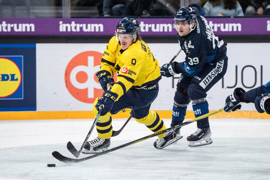 Marcus Sörensen of Sweden and Juuso Mäenpää of Finland