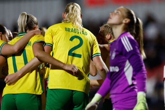 Julie Blakstad of Hammarby celebrates
