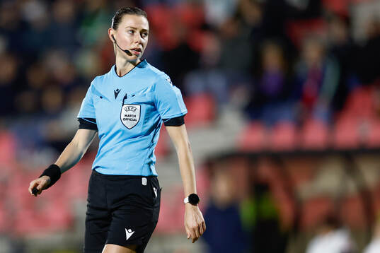 Referee Alexandra Collin