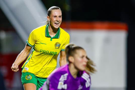 Ellen Wangerheim of Hammarby celebrates