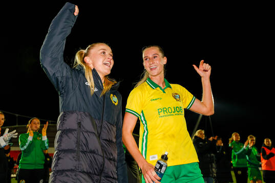 Anna Josendal and Ellen Wangerheim of Hammarby celebrate