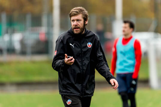 Assisterande tränare Max Lindén