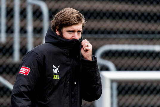 Assisterande tränare Max Lindén