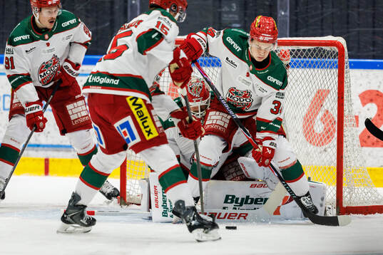 Modos målvakt Adam Werner