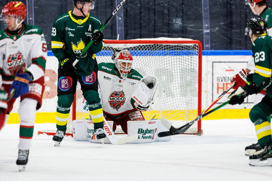 Modos målvakt Adam Werner