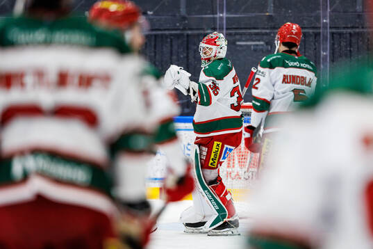 Modos målvakt Adam Werner