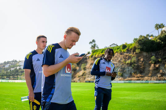 Gustav Lagerbielke, Isac Lidberg and Anthony Elanga of the