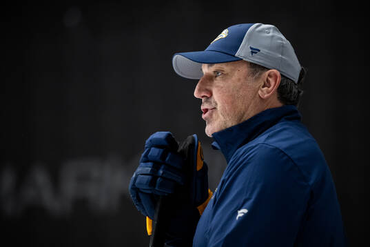 Head coach Andrew Brunette of Nashville Predators