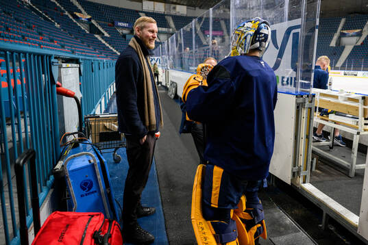 Magnus Hellberg, goaltender at Djurgården, speaks to