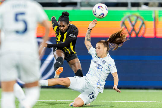 Monica Jusu Bah of Häcken and Beatrice Merlo of Inter