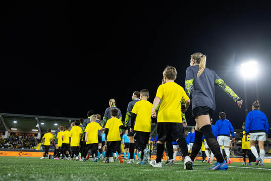 Players of Häcken and of Inter