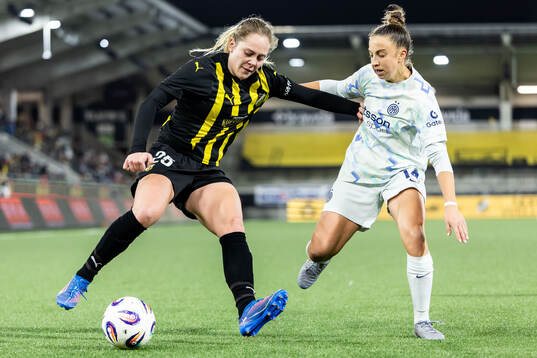 Alice Bergström of Häcken and Chiara Rubustellini of Inter