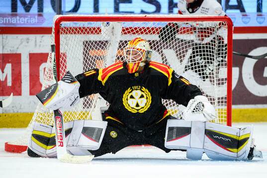Brynäs målvakt Collin Delia