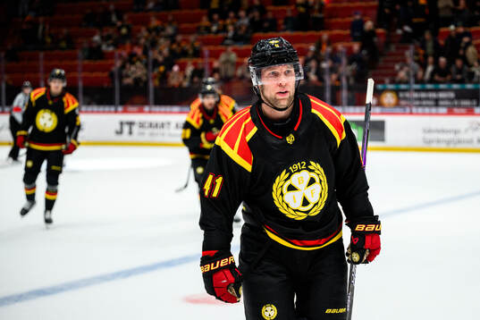 Brynäs Greg Scott jublar
