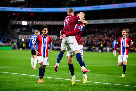 Erling Braut Haaland of Norway celebrate the 3-0 with