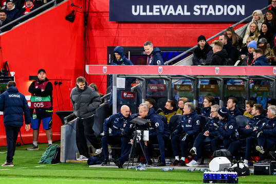Martin Ødegaard and Head coach Ståle Solbakken of Norway