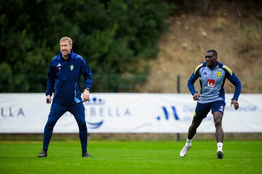 Head coach Graham Potter and Ken Sema of the Swedish