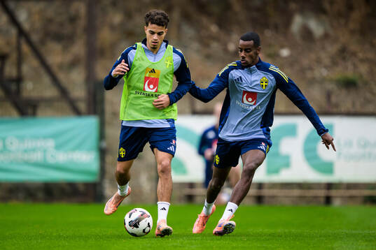 Yasin Ayari and Alexander Isak of the Swedish national